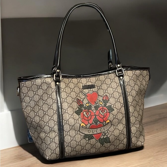 A170 - ๐ฏ % authentic Gucci shoulder bag - Picture 2 of 16